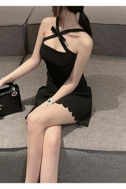 Blackpink Jisoo's Chic Black Halter Mini Dress with Bow Detail